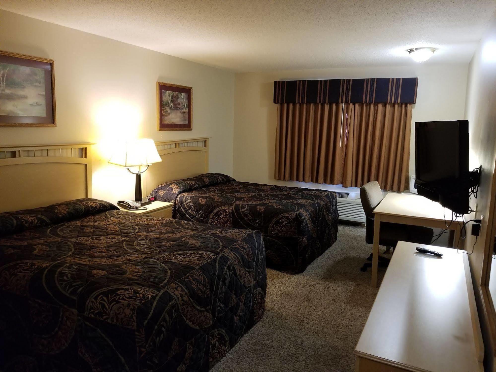 Prairie Inn Vermillion Exterior photo